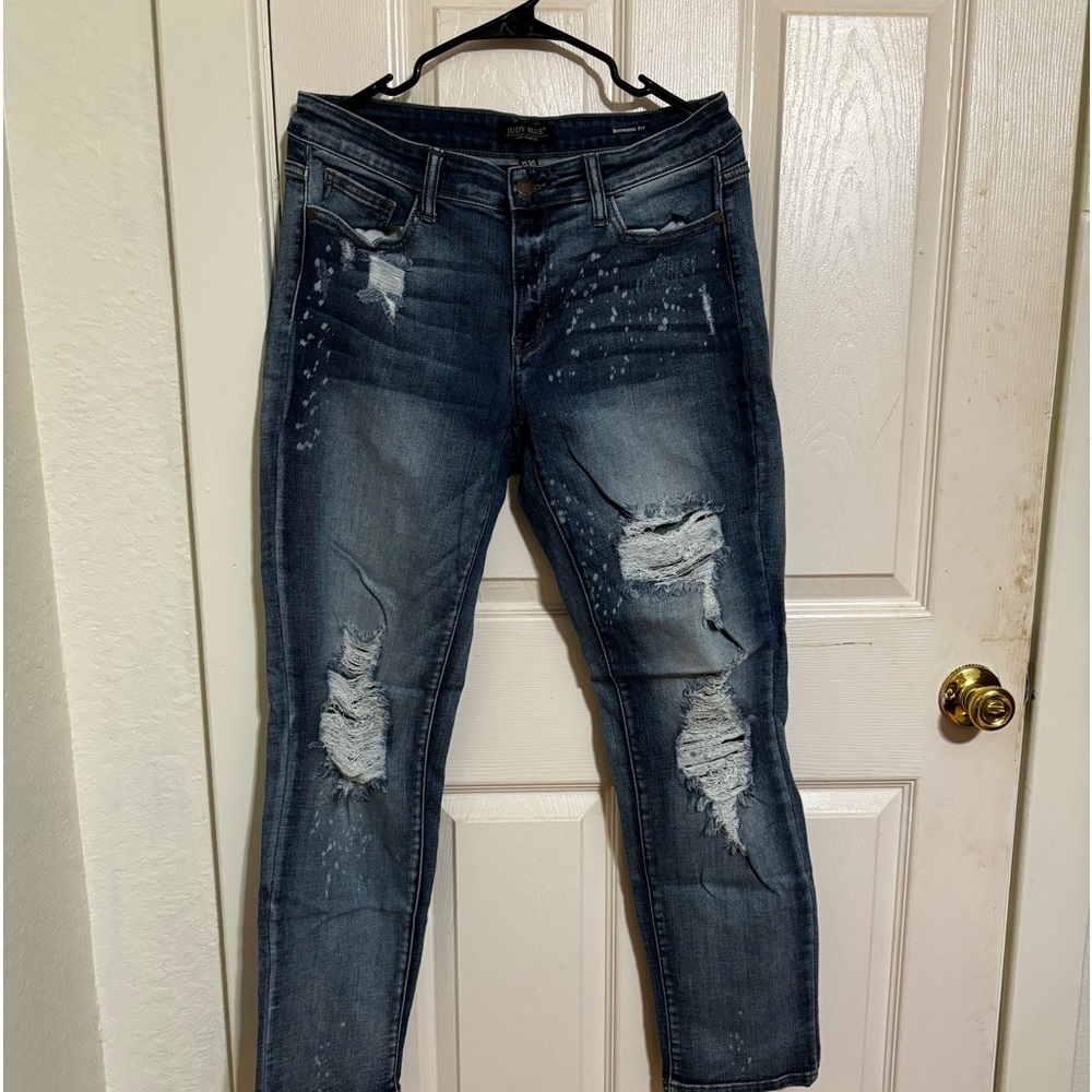 Judy Blue Boyfriend Fit With rips